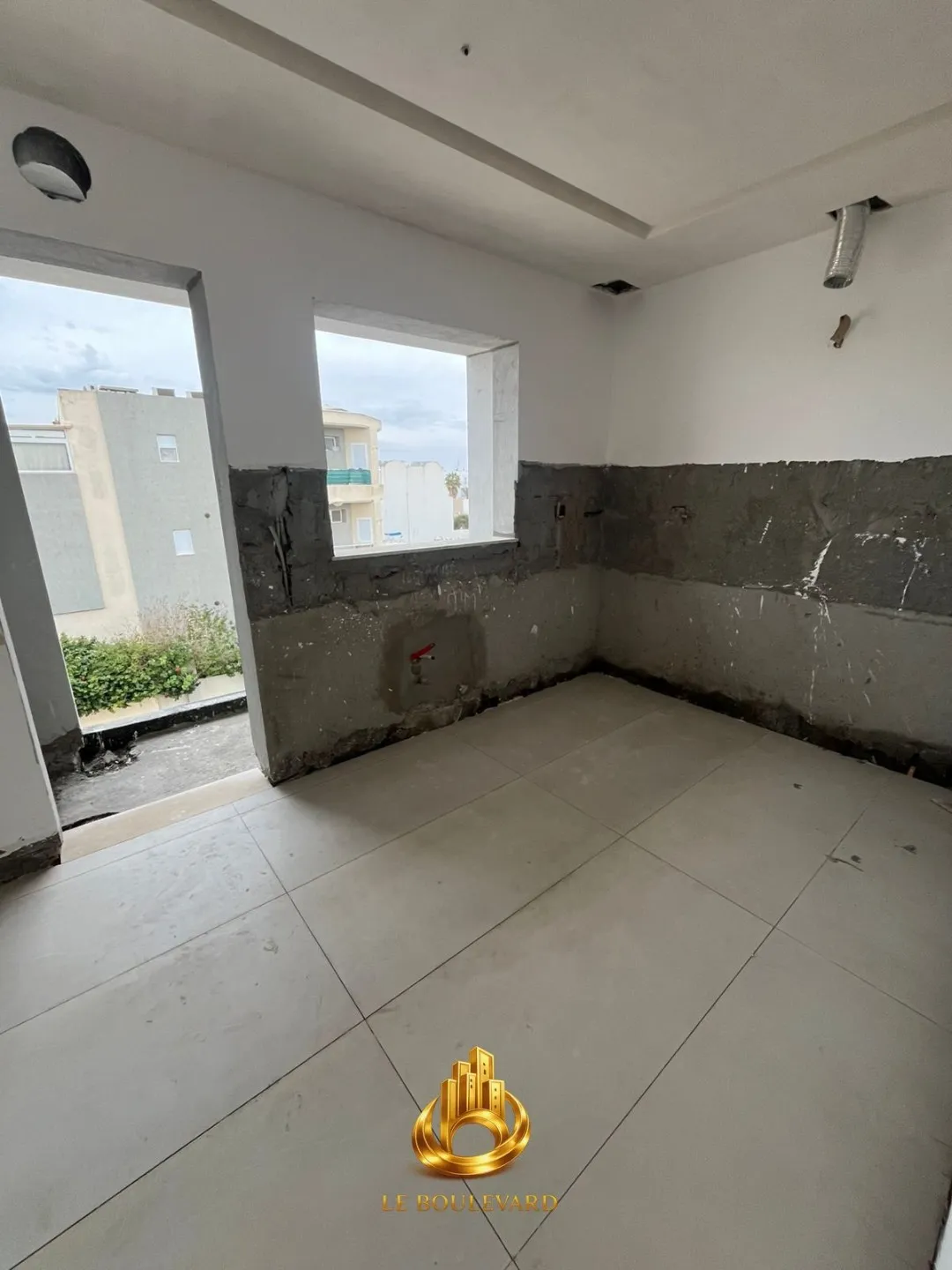 A vendre Appartement S+3 vue sur mer à Jinene Beni Khiar