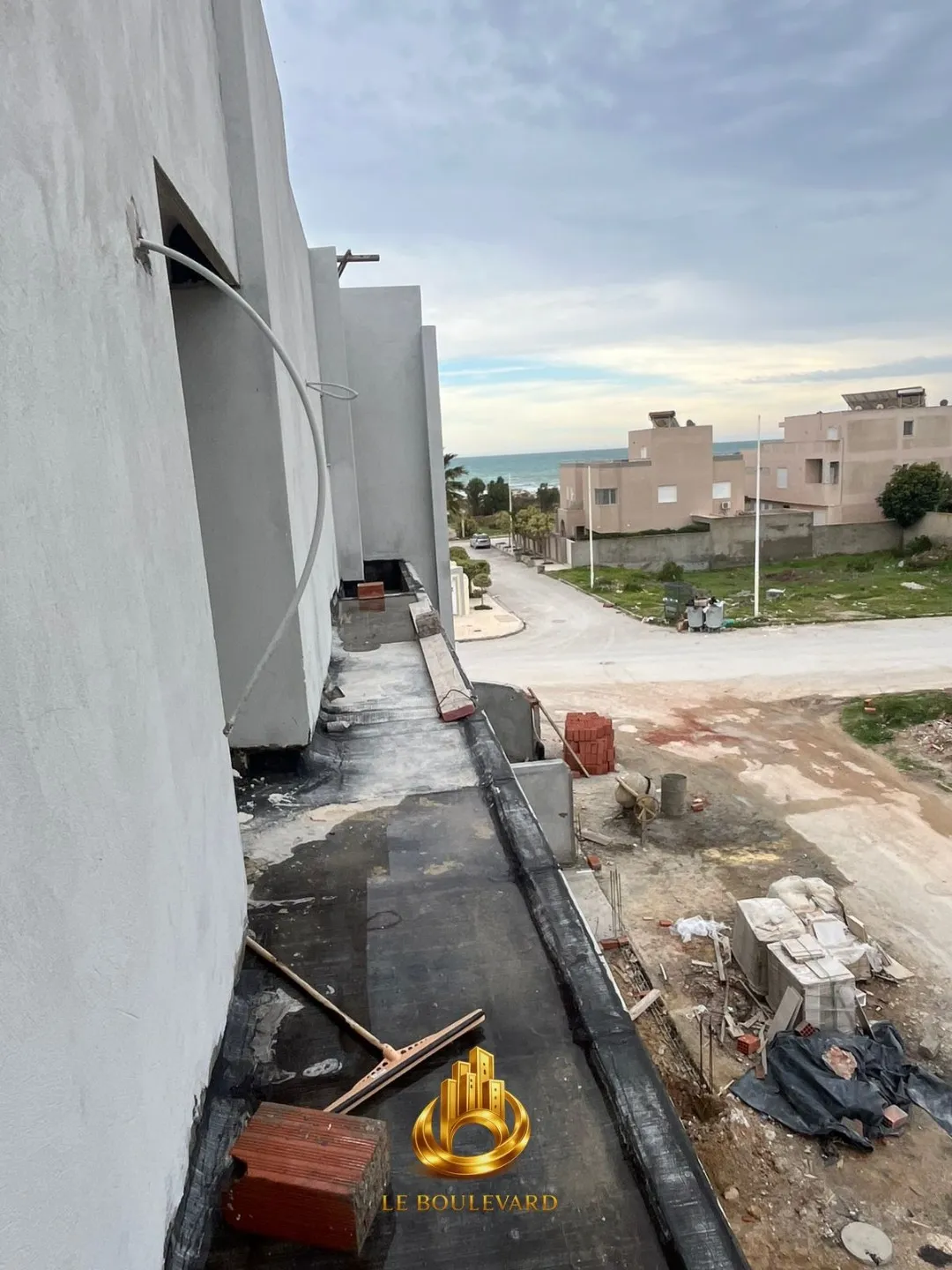 A vendre Appartement S+3 vue sur mer à Jinene Beni Khiar