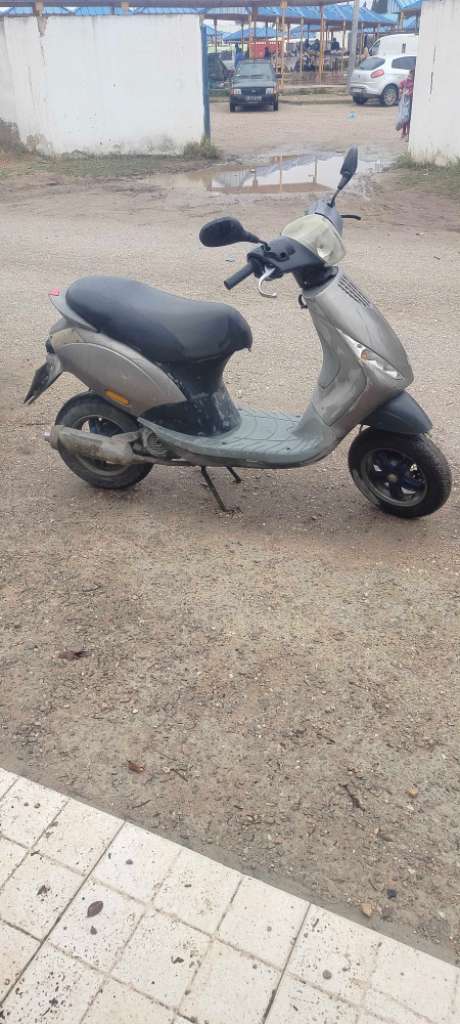 Piaggio Zip 4t
