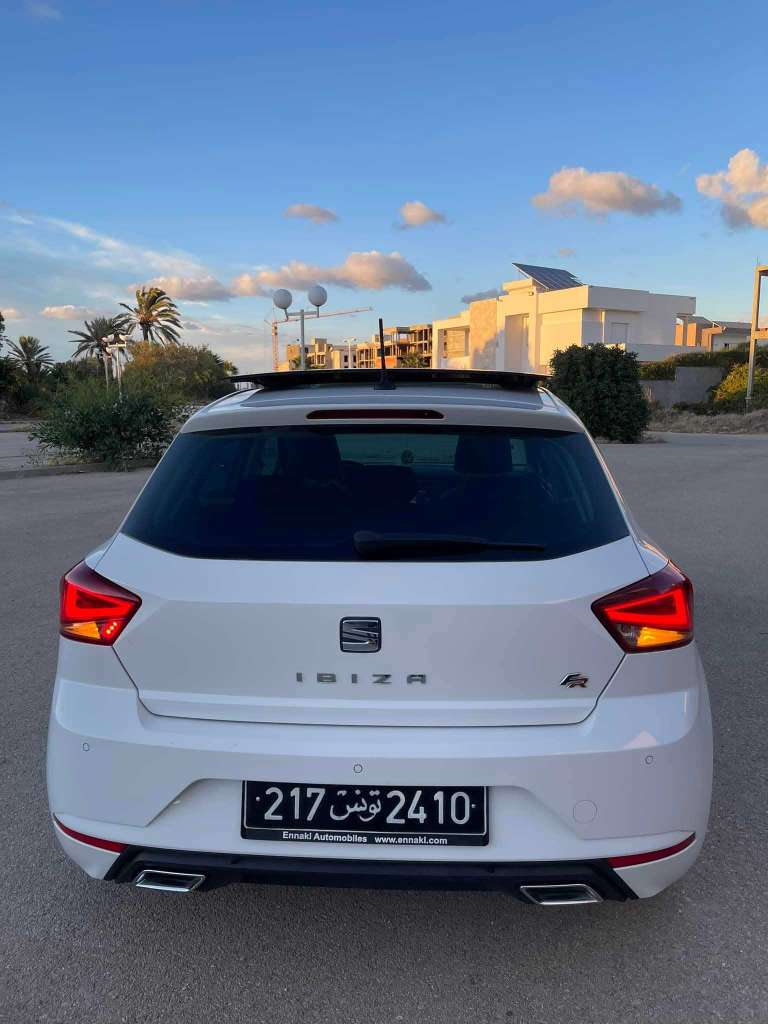 đ°a vendre seat ibiza fr 4 cylindre fin 2020đ
.â
tout option
â
PremiĂšre main
54322341