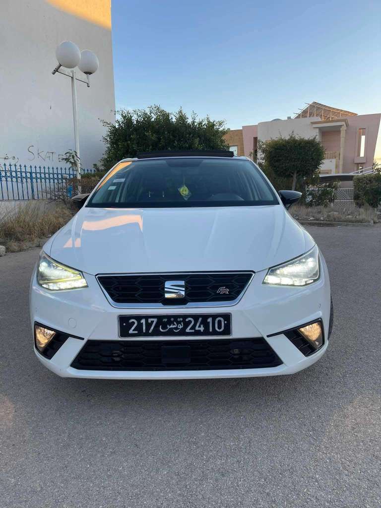 đ°a vendre seat ibiza fr 4 cylindre fin 2020đ
.â
tout option
â
PremiĂšre main
54322341