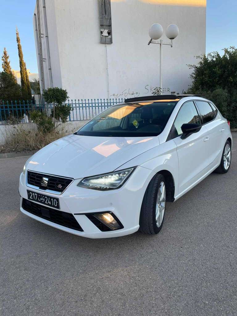 đ°a vendre seat ibiza fr 4 cylindre fin 2020đ
.â
tout option
â
PremiĂšre main
54322341