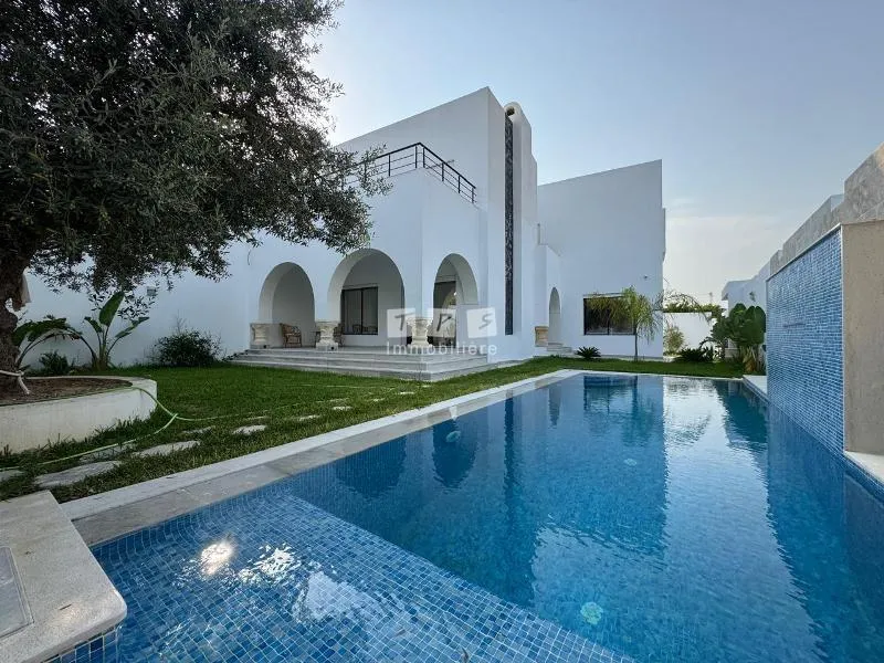 Villa VALORIA (Réf: V2964)
