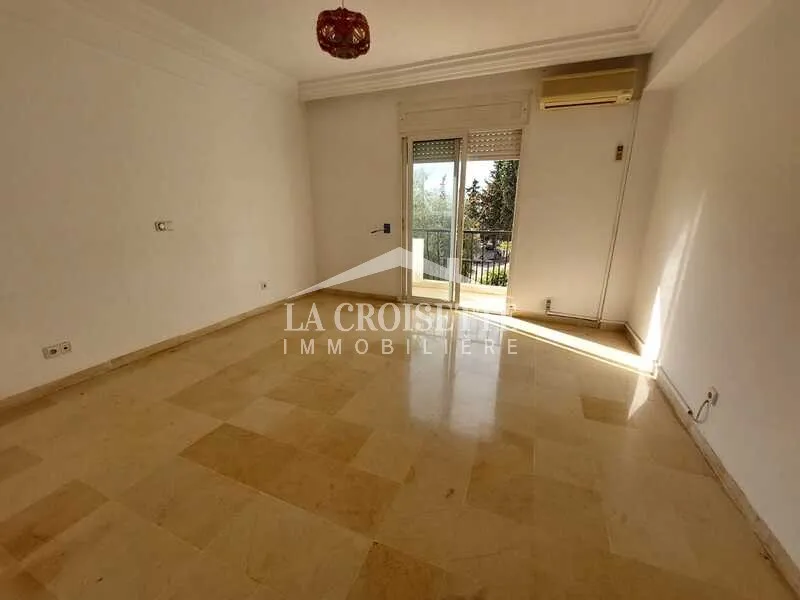 Villa S+4 avec jardin au Lac1 ZVL0546