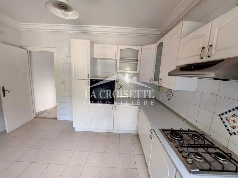 Villa S+4 avec jardin au Lac1 ZVL0546
