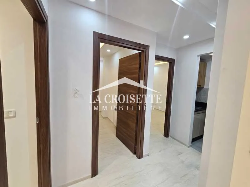 Appartement à usage bureautique H2 à La Soukra MBL0460