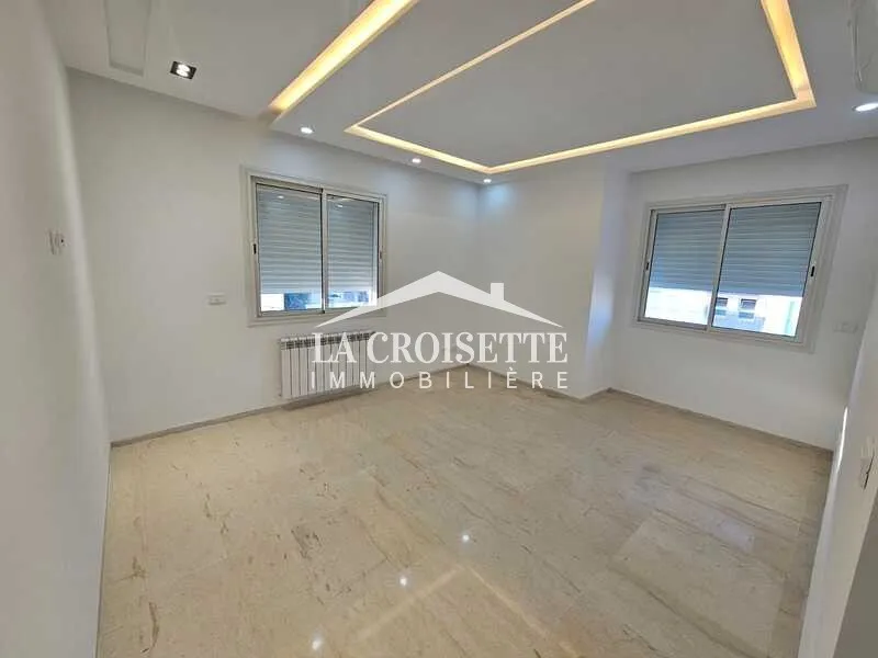 Appartement à usage bureautique H2 à La Soukra MBL0460