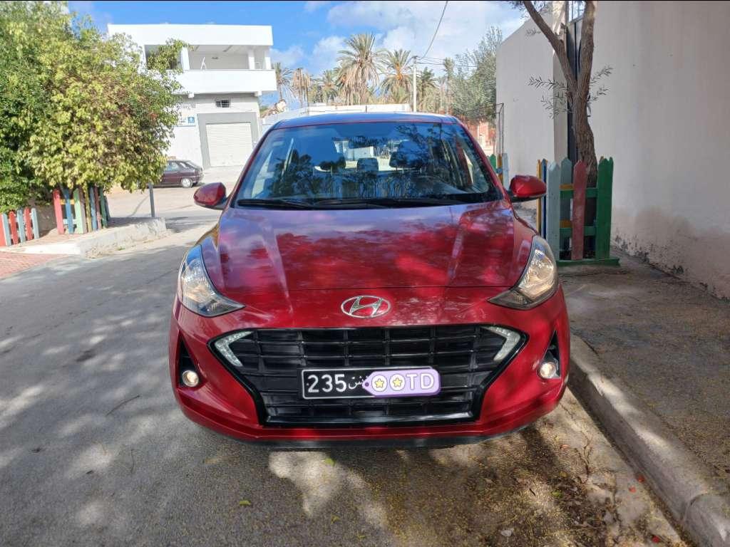 HYUNDAI GRANDE i10 ESSENCE Tel 24 313 594
