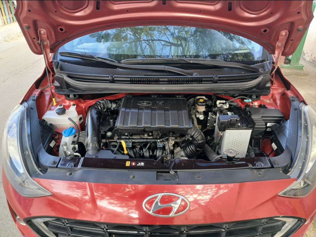 HYUNDAI GRANDE i10 ESSENCE Tel 24 313 594