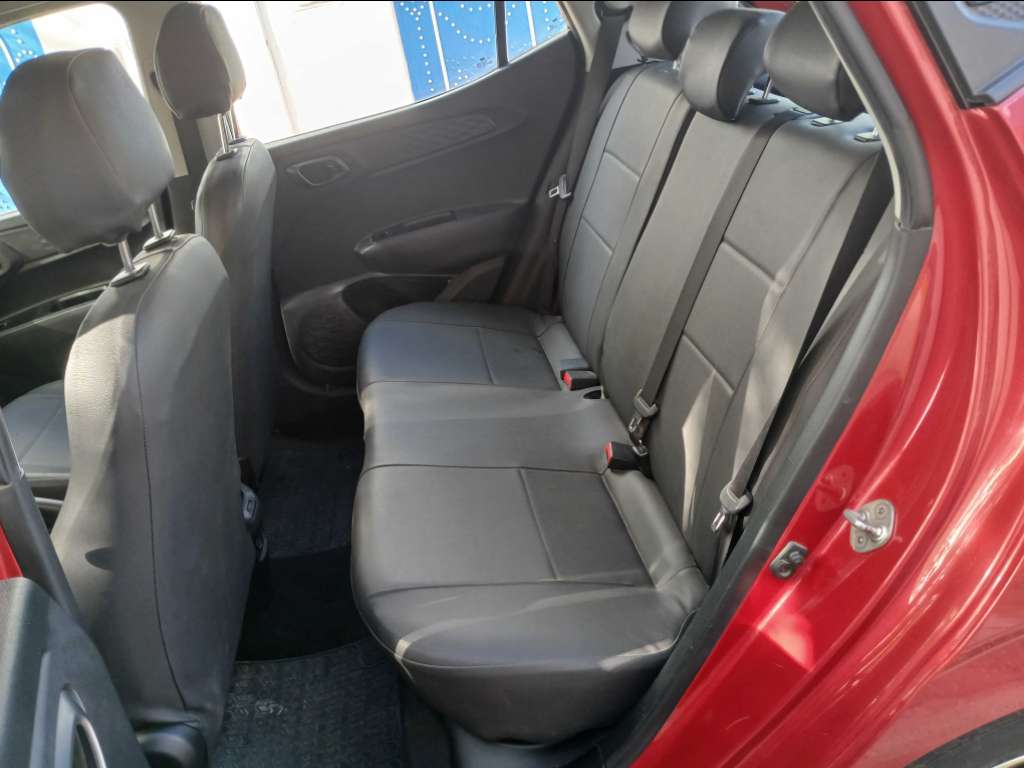 HYUNDAI GRANDE i10 ESSENCE Tel 24 313 594