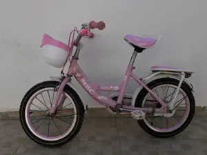 Vélo enfant rose – Bon état
