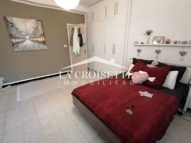 Maisonnette vide ou meublée S+3 avec piscine à Gammarth MRCL0362