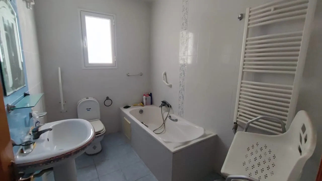 📍Emplacement Ultra Recherché ! S+2 Equipé + Parking En Plein Cœur De Hammam Sousse