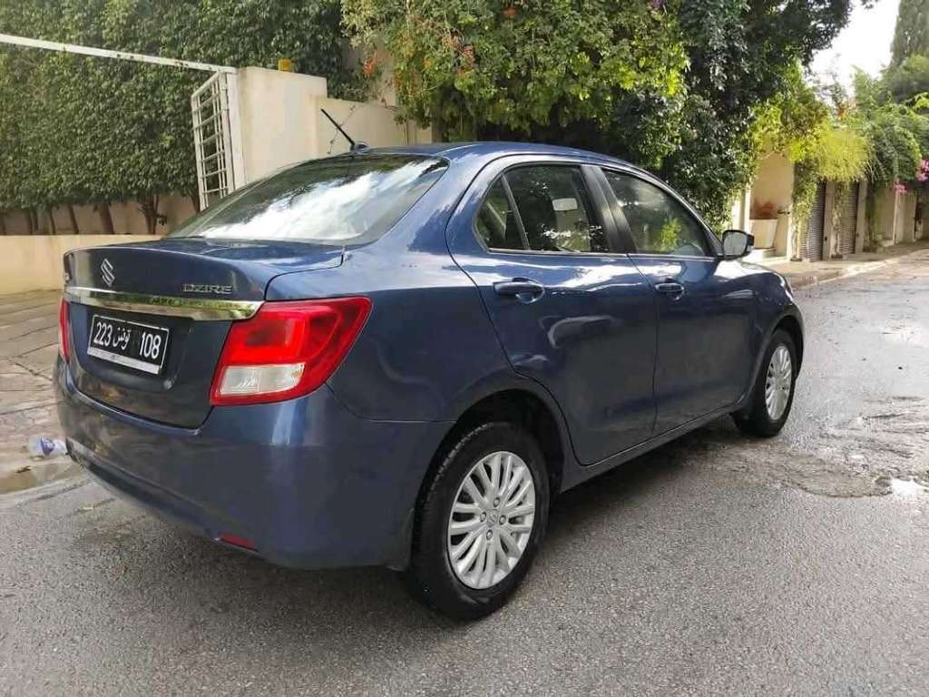 SUZUKI DZAIR PREMIÈRE MAIN EN EXCELLENT ÉTAT