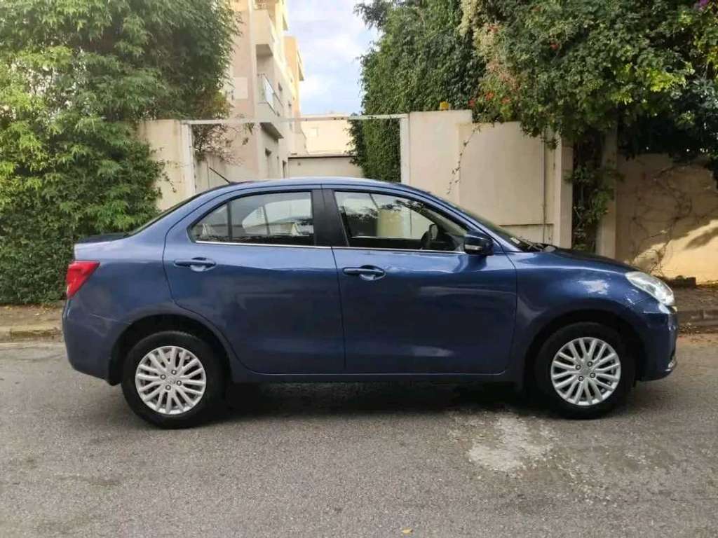 SUZUKI DZAIR PREMIÈRE MAIN EN EXCELLENT ÉTAT