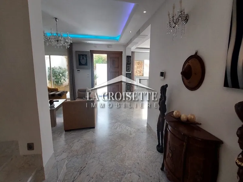 Villa S+4 La Marsa MVL0910