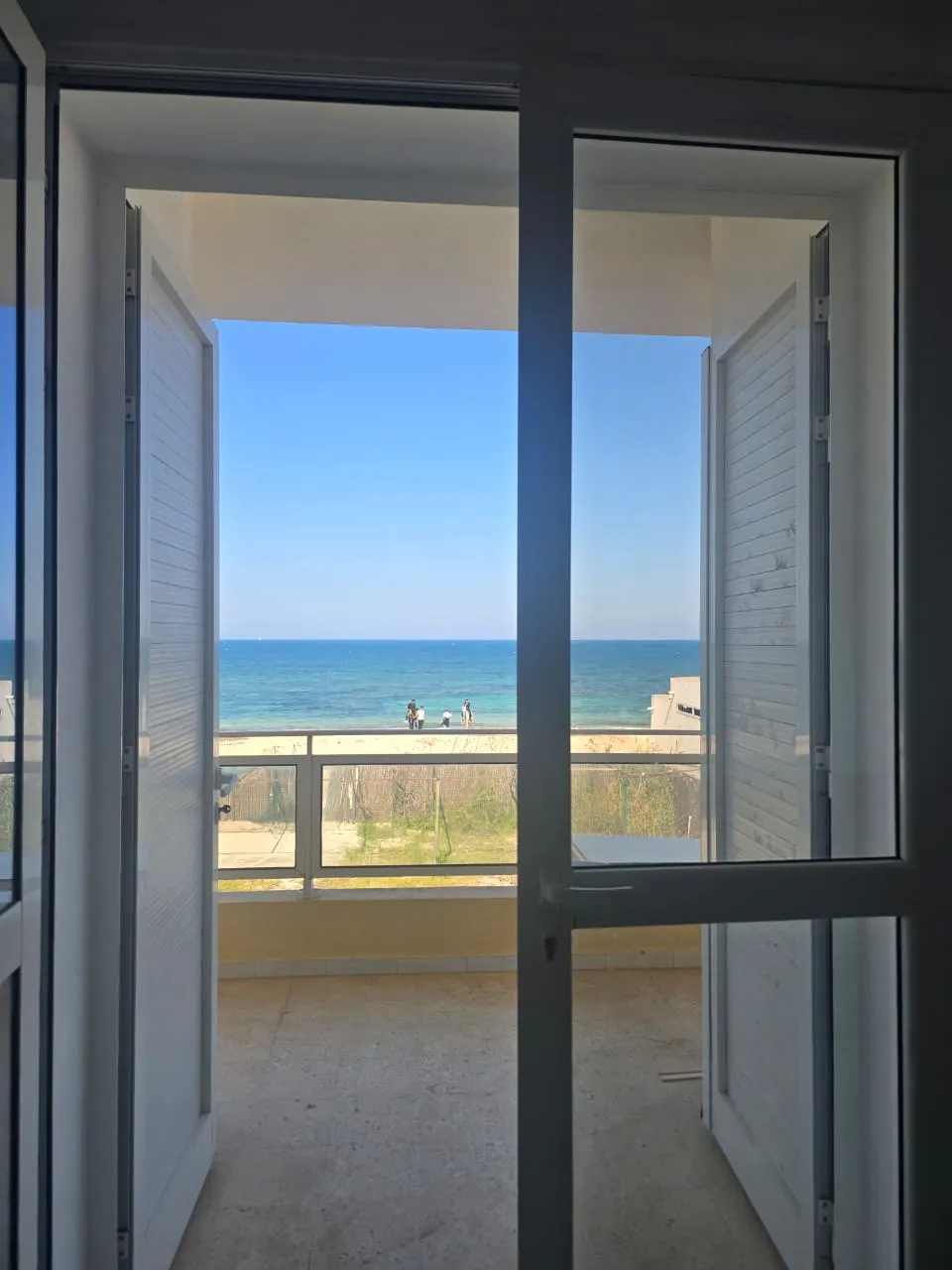 APPARTEMENT S+2 PIED DANS L'EAU TANTANA CHATT_MARIEM