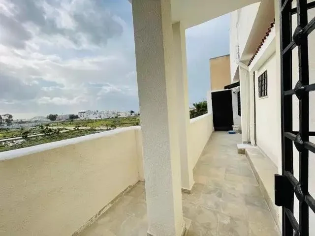 un étage de villa idéal pour une famille ou un couple à la recherche de confort et d’espace