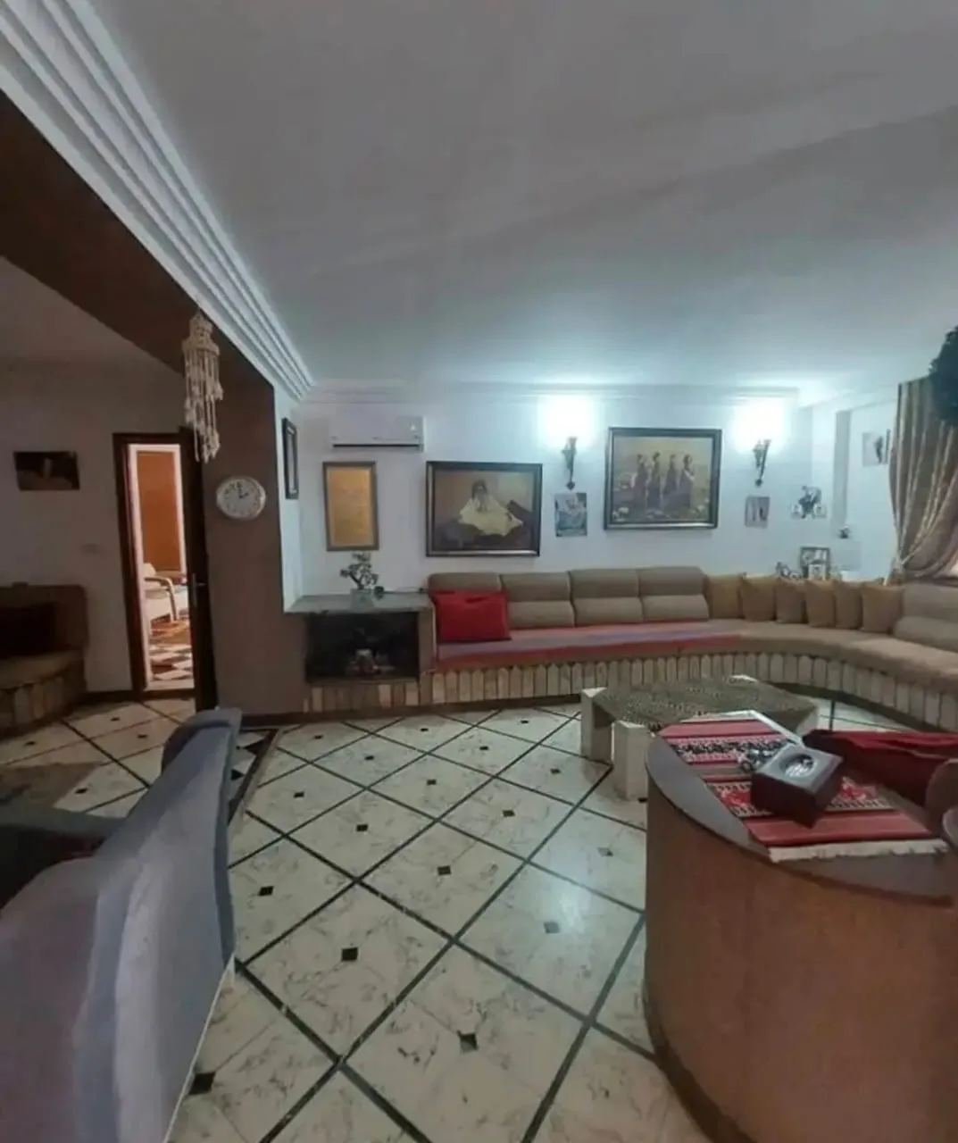 للبيع فيلا فاخرة بإطلالة بحرية - فرصة ذهبية في القنطاوي: موقع استثنائي🏡