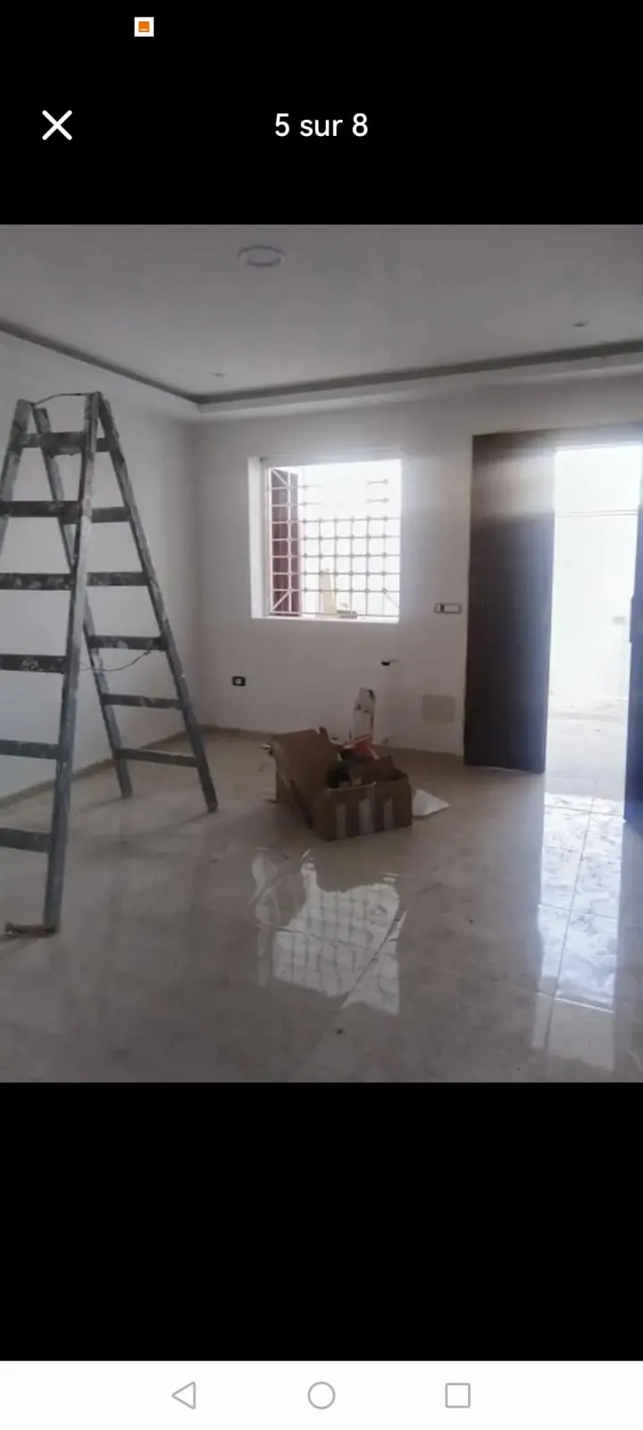 un appartement s+2 jamais habité au 1er étage a louer situé a Omrane Supérieur