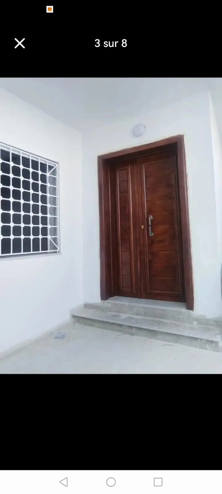 un appartement s+2 jamais habité au 1er étage a louer situé a Omrane Supérieur