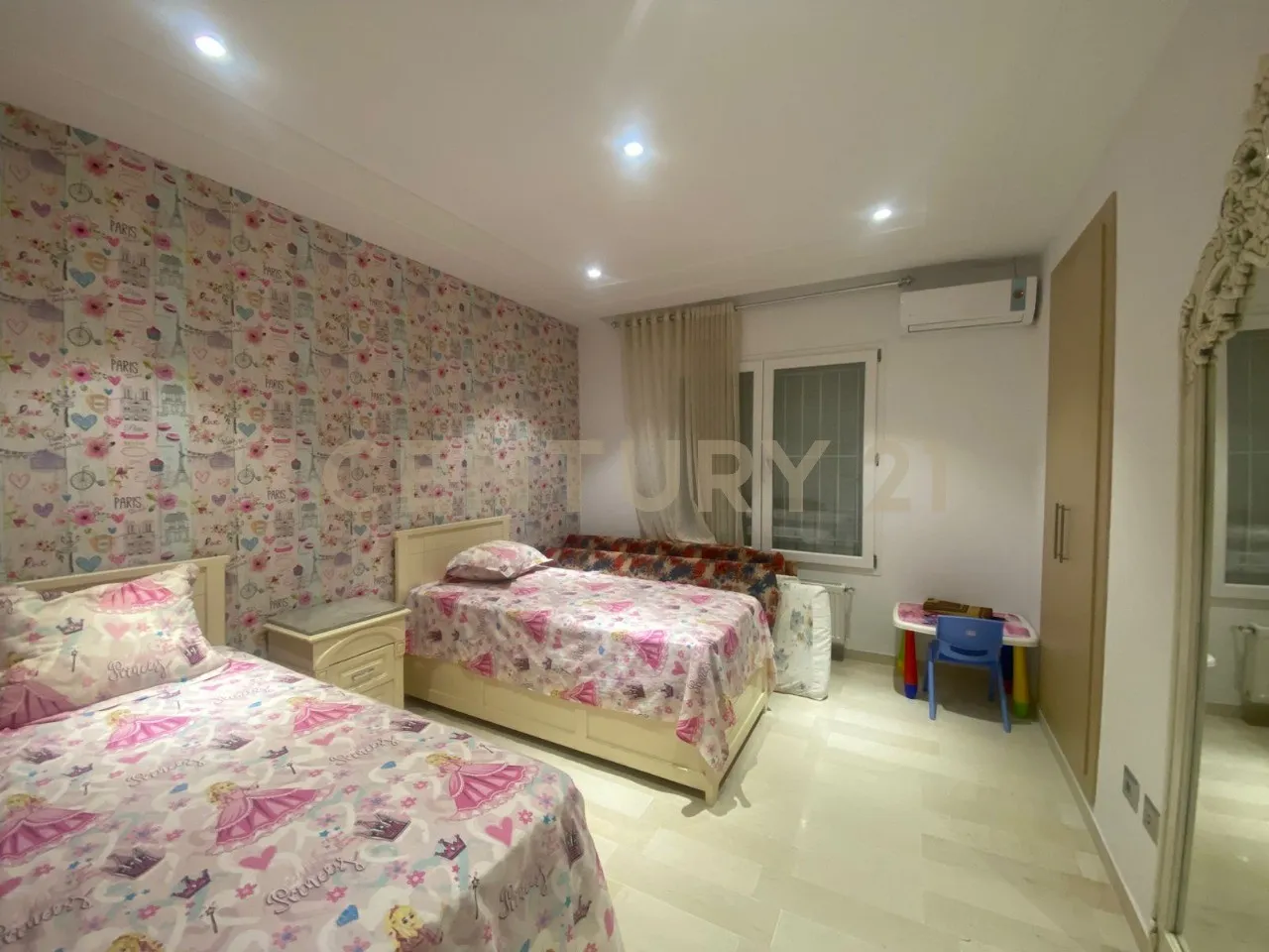 A vendre Appartement S+2 située à cité El Wafa AFH2