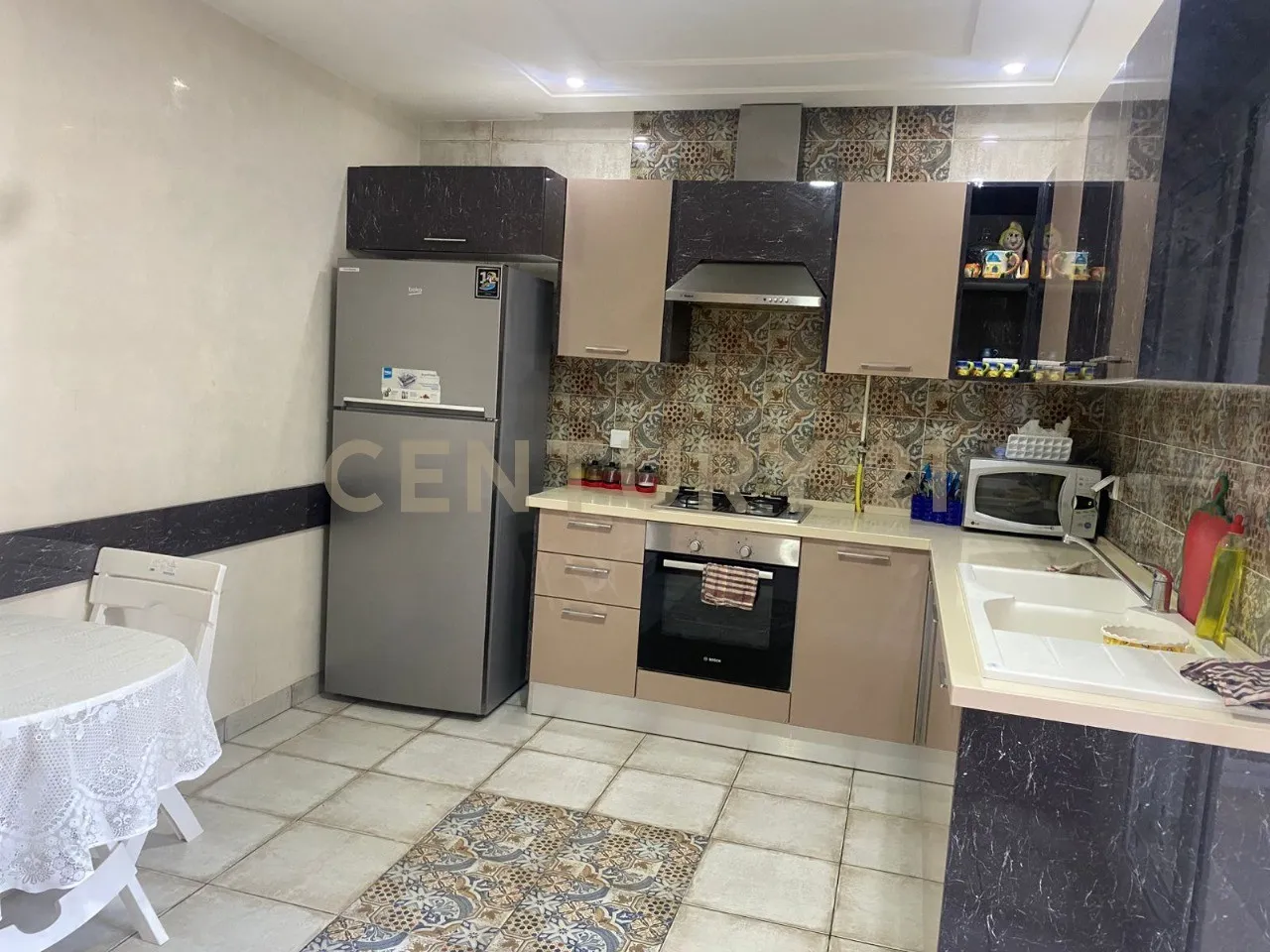 A vendre Appartement S+2 située à cité El Wafa AFH2