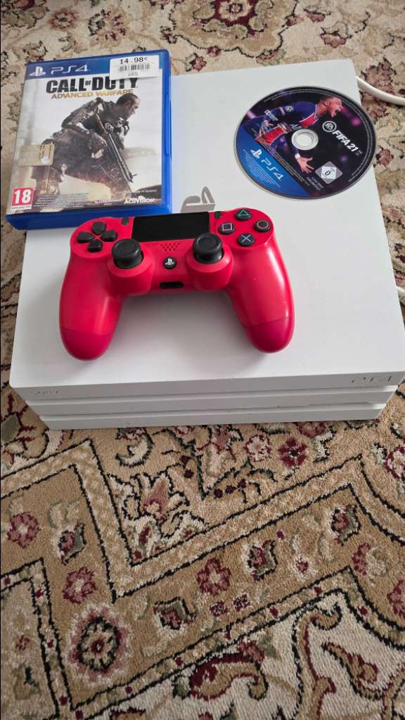 PlayStation 4 pro 1tera