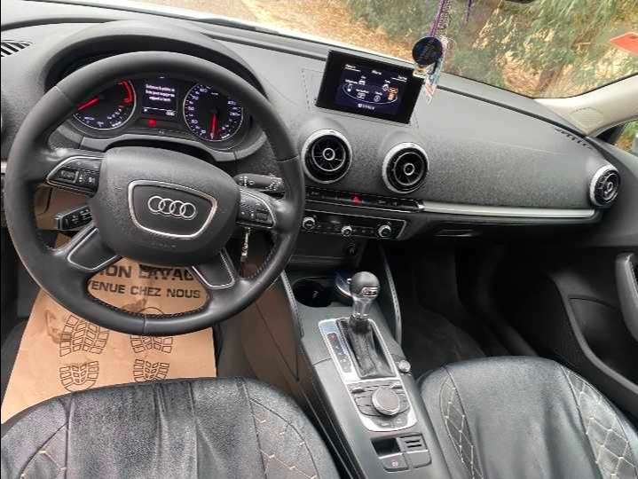 Une belle  audi a3  1.6 diesel état trés neufff fin serie  260 tu