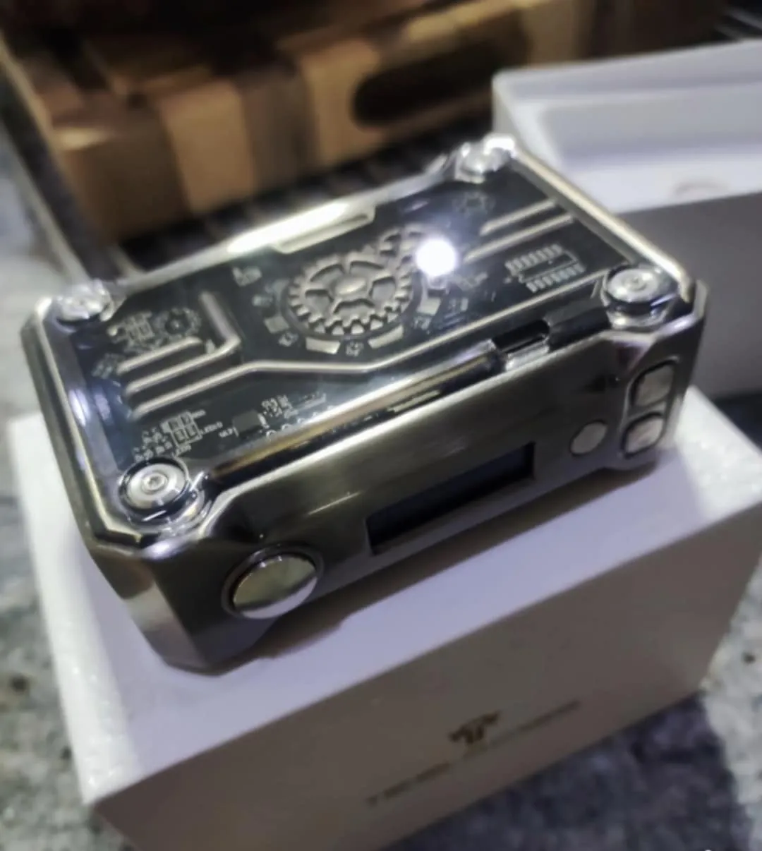 VAPE TESLA PUNK 220W