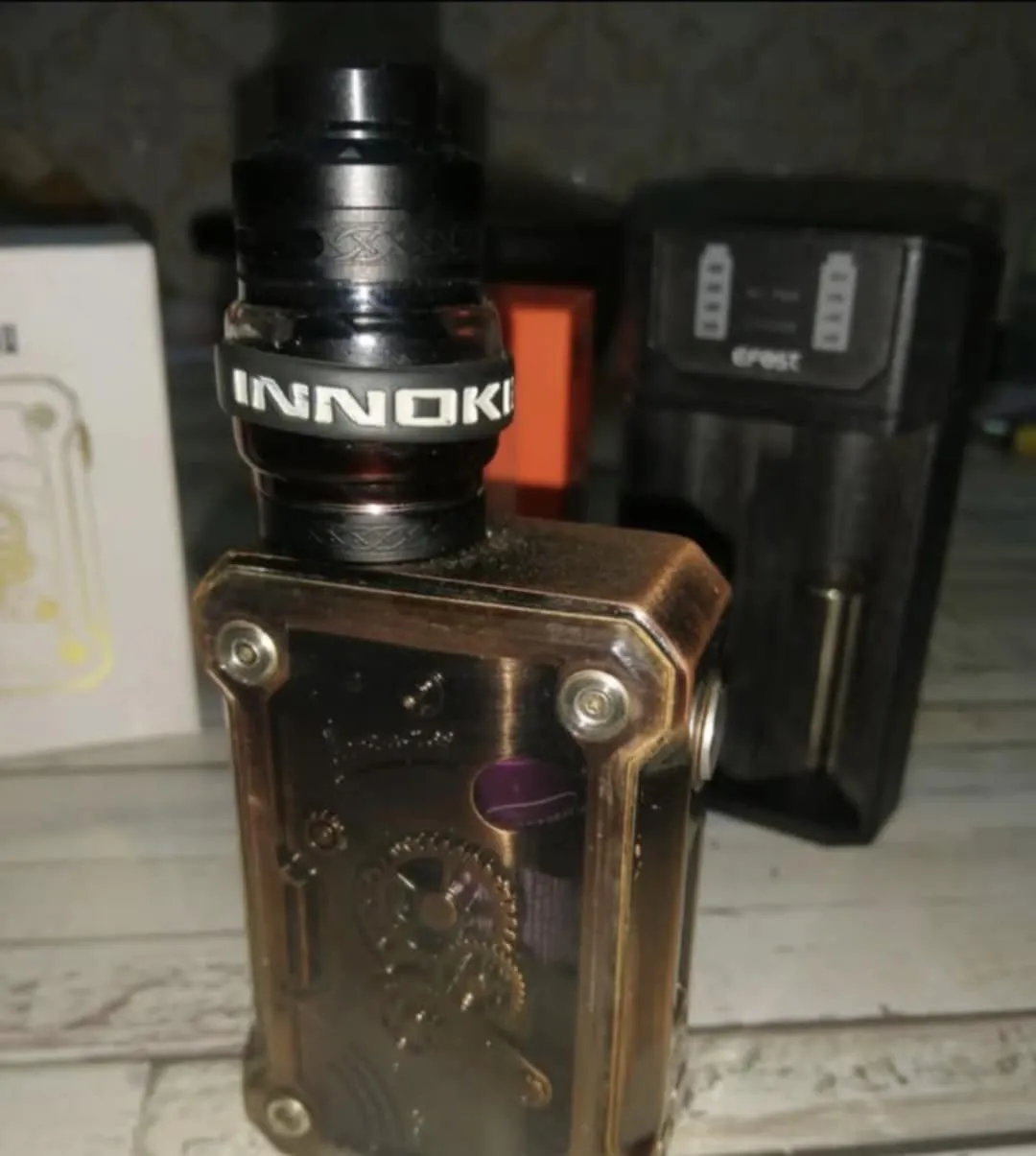 VAPE TESLA PUNK 220W