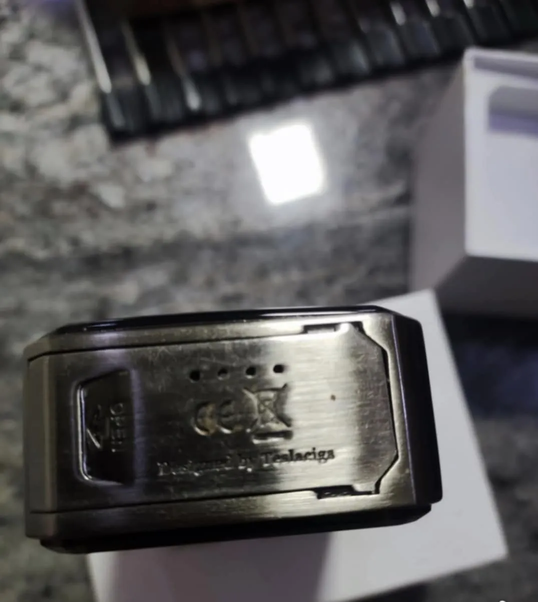 VAPE TESLA PUNK 220W