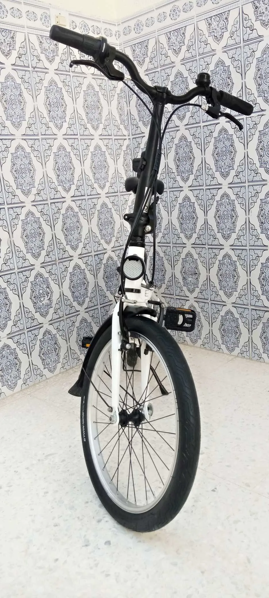 Btwin pliable alu modèle 2024 neuf