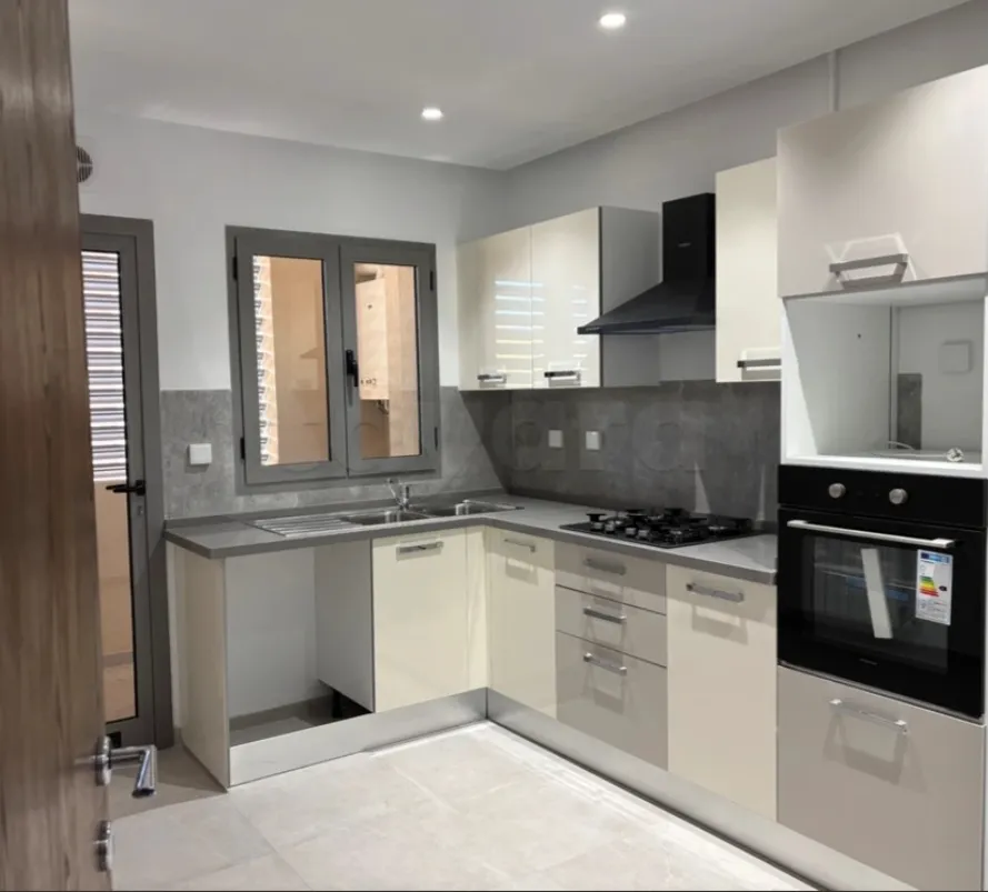 Location S2 vide à La Nouvelle Soukra