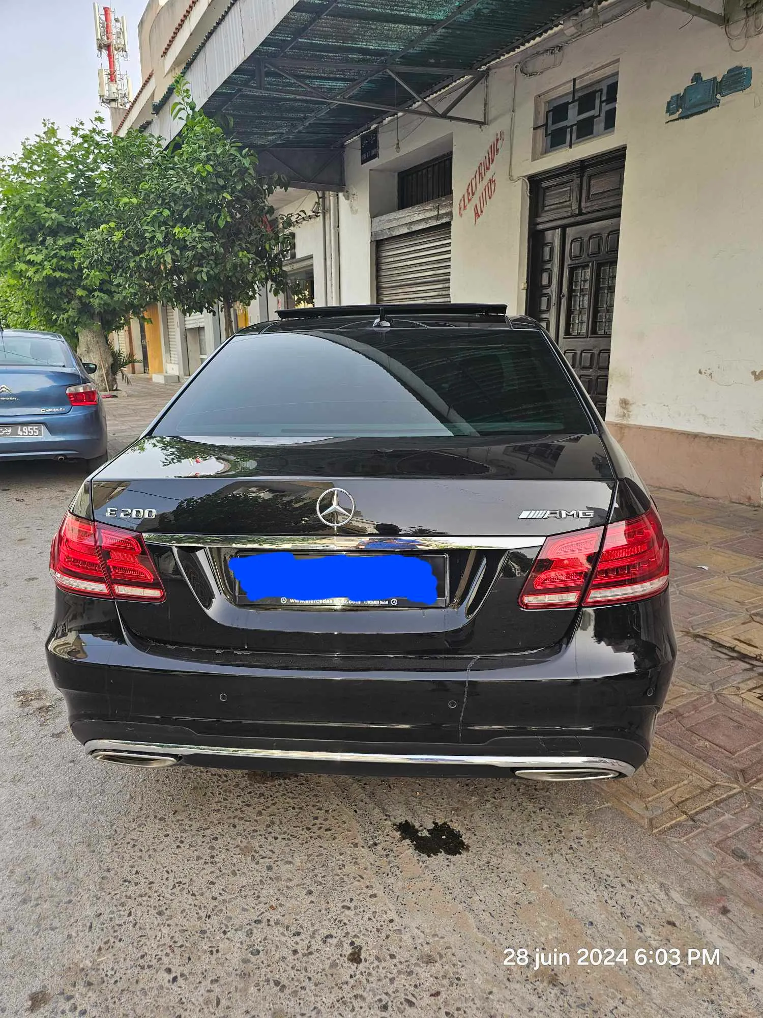 Mercedes Benz W212 E200 amg