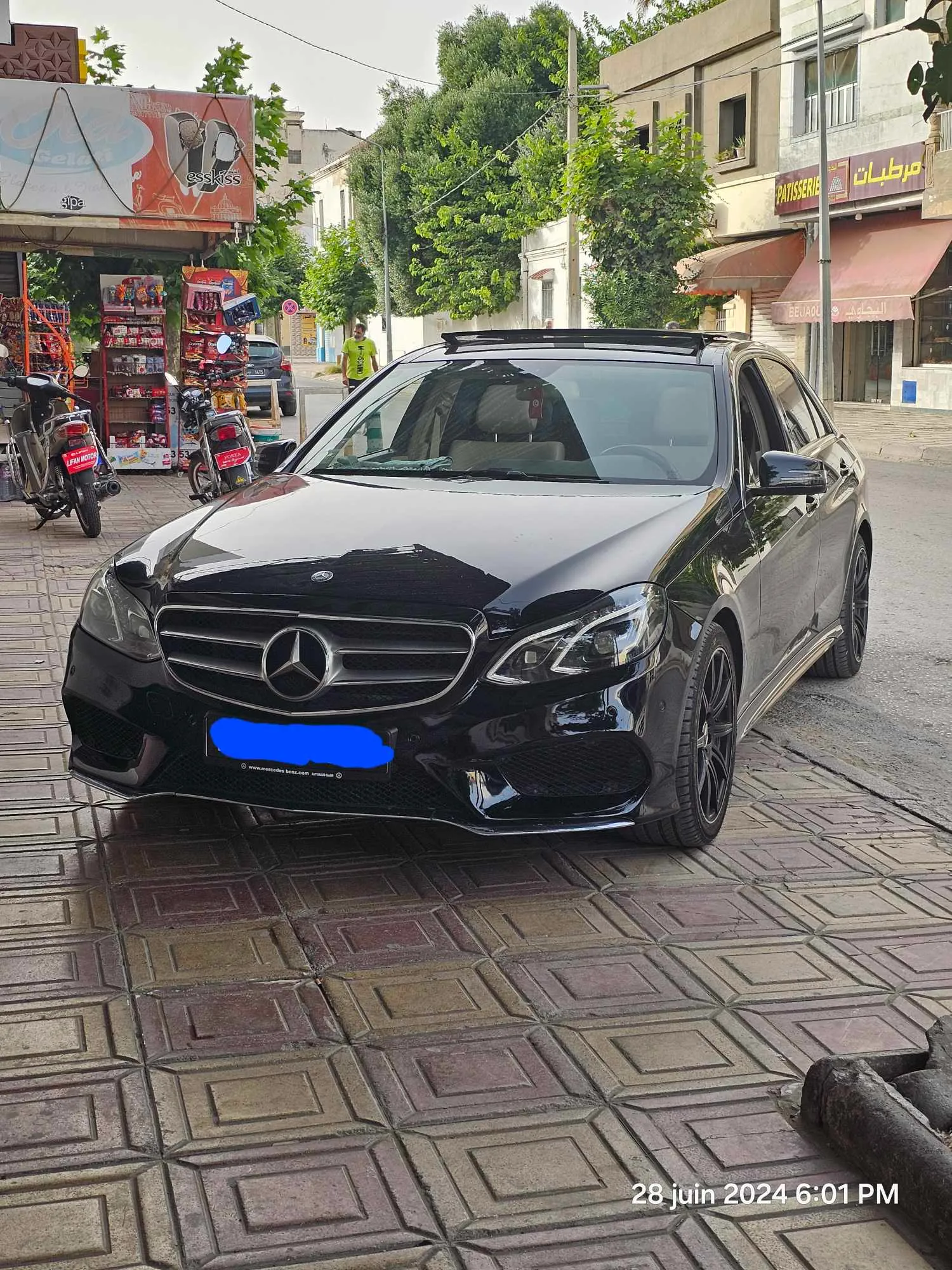 Mercedes Benz W212 E200 amg