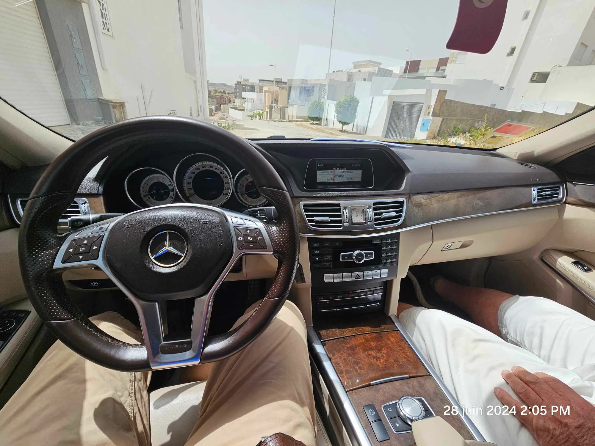 Mercedes Benz W212 E200 amg