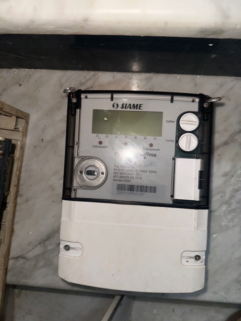 À vendre : Compteur électrique SIAME triphasé ⚡ 3x230/400V – 50Hz, 5(100)A 📟 Affichage digital