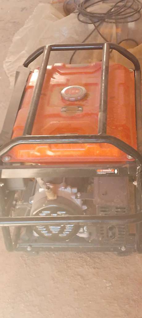 scie a sol plaque vibrante groupe electrogene