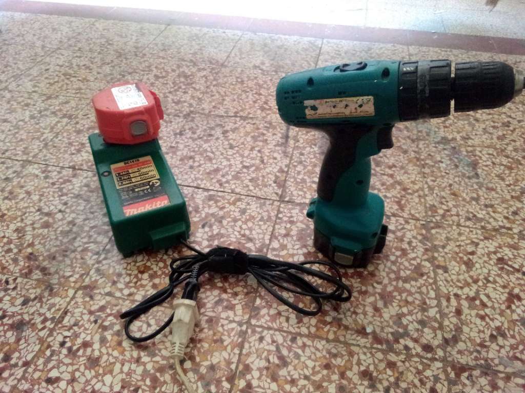 Visseuse perceuse MAKITA