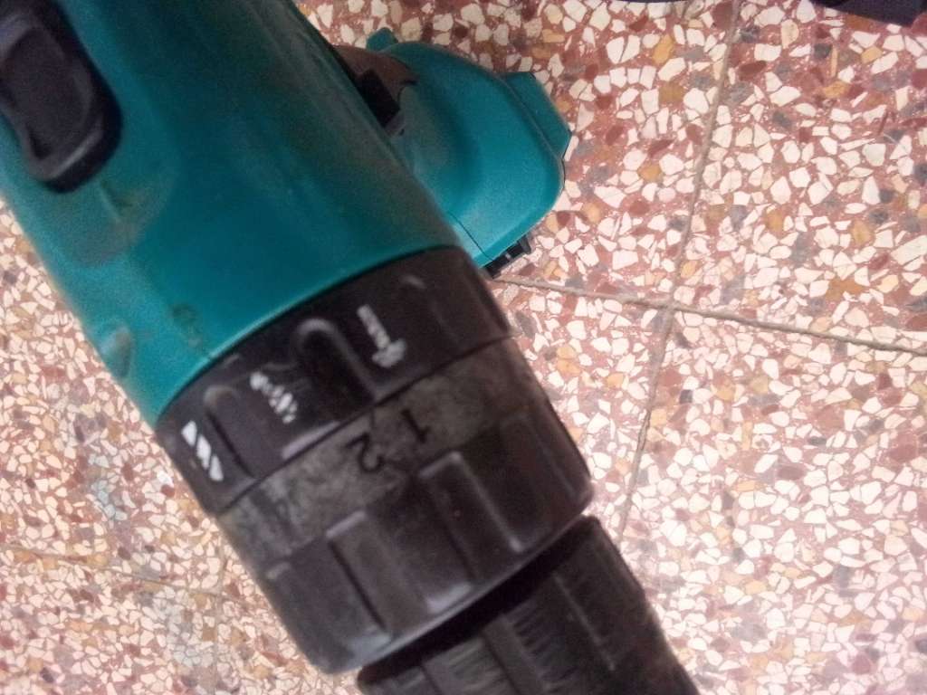 Visseuse perceuse MAKITA
