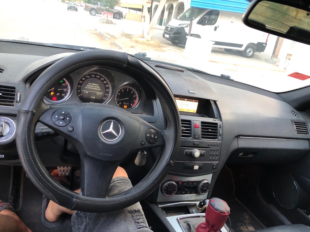 Mercedes C180
