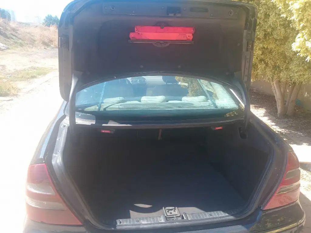 Mercedes E220