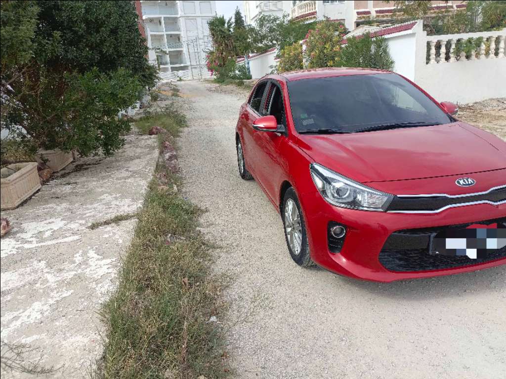 À VENDRE KIA RIO PRESTIGE ESSENCE 2019