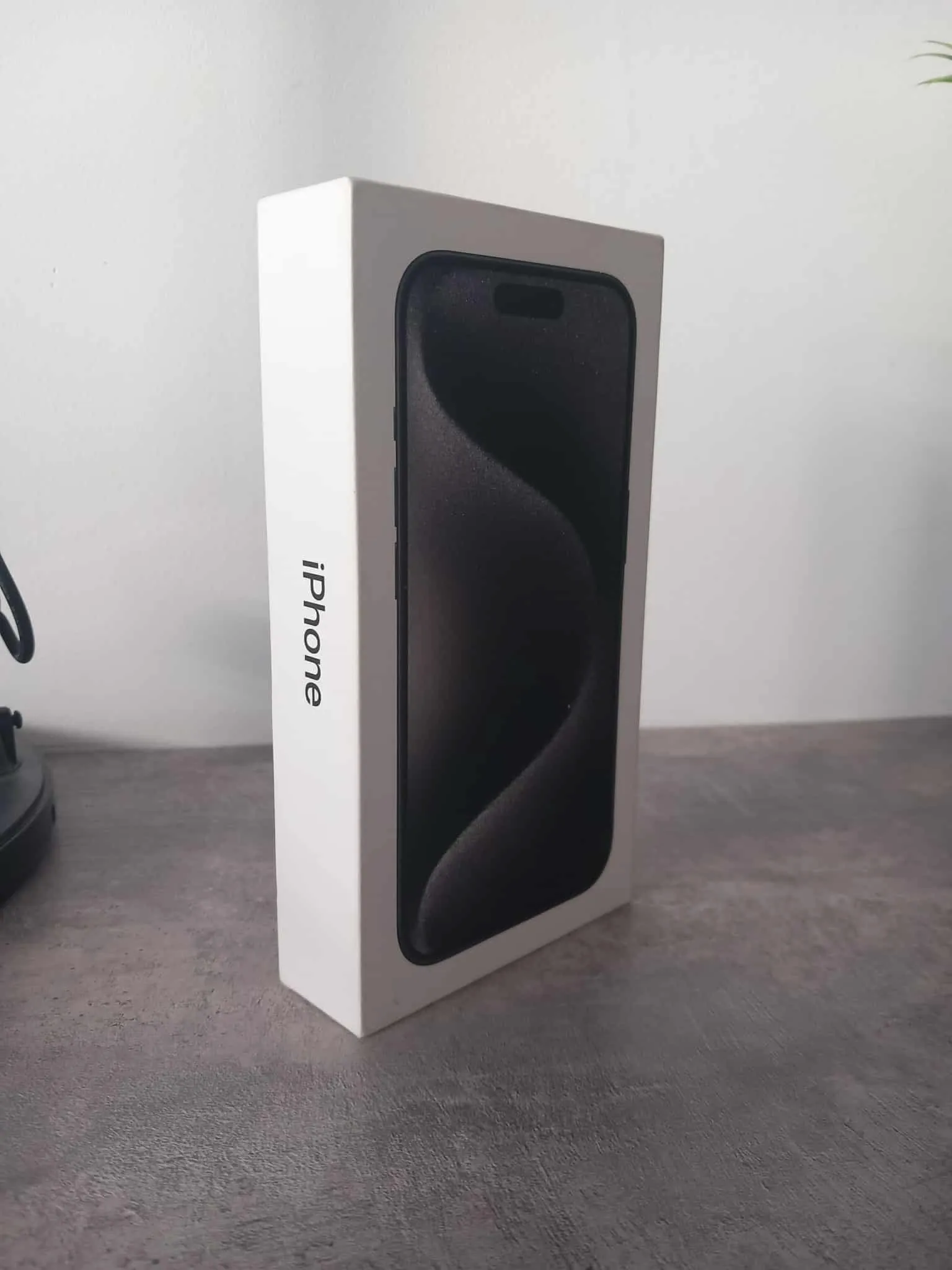 iphone 15 pro black titanium 128GB
