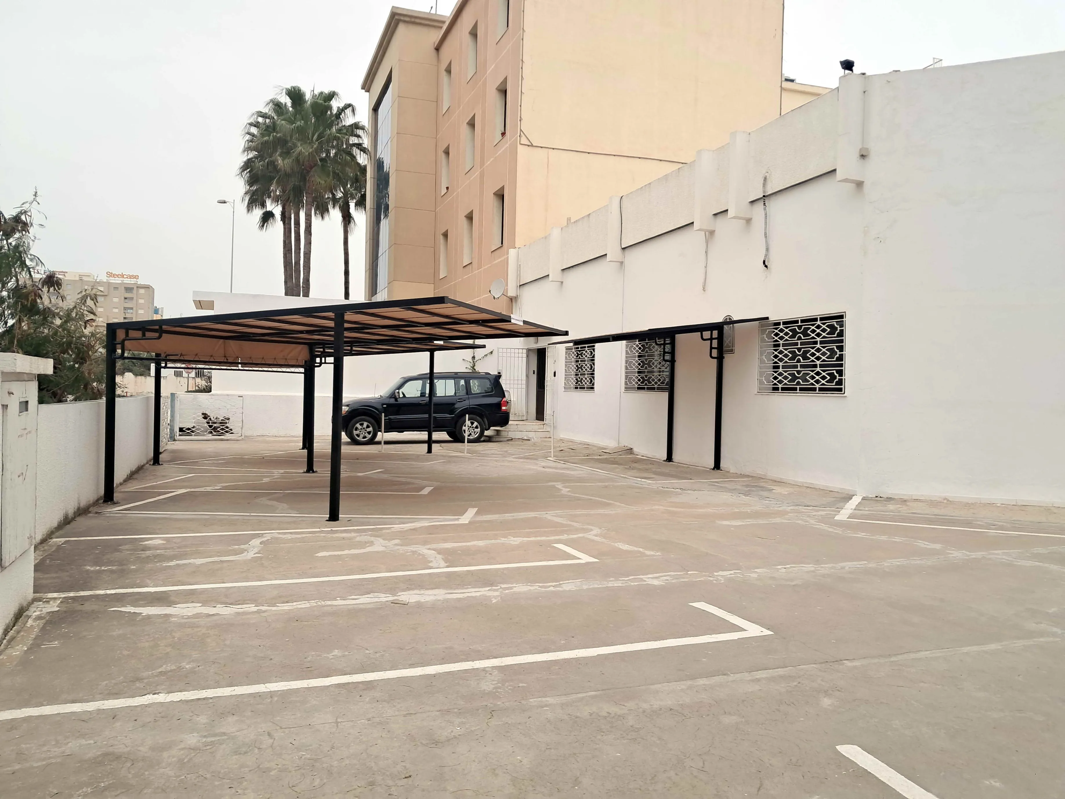 Siège Administratif Indépendant avec grand parking