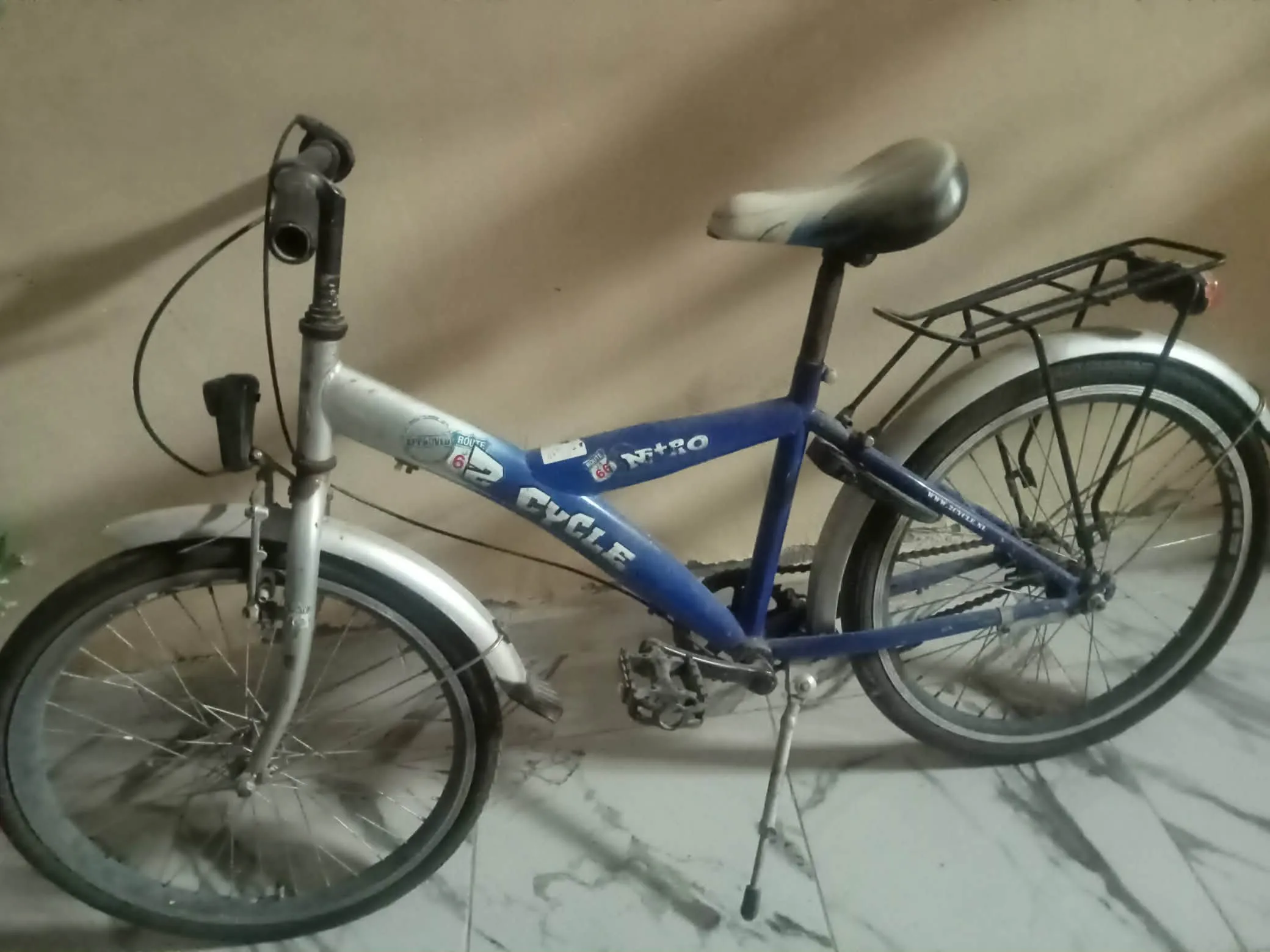 2 BYCICLETTES VELO ET MATELAS