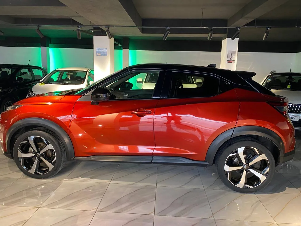 NISSAN JUKE