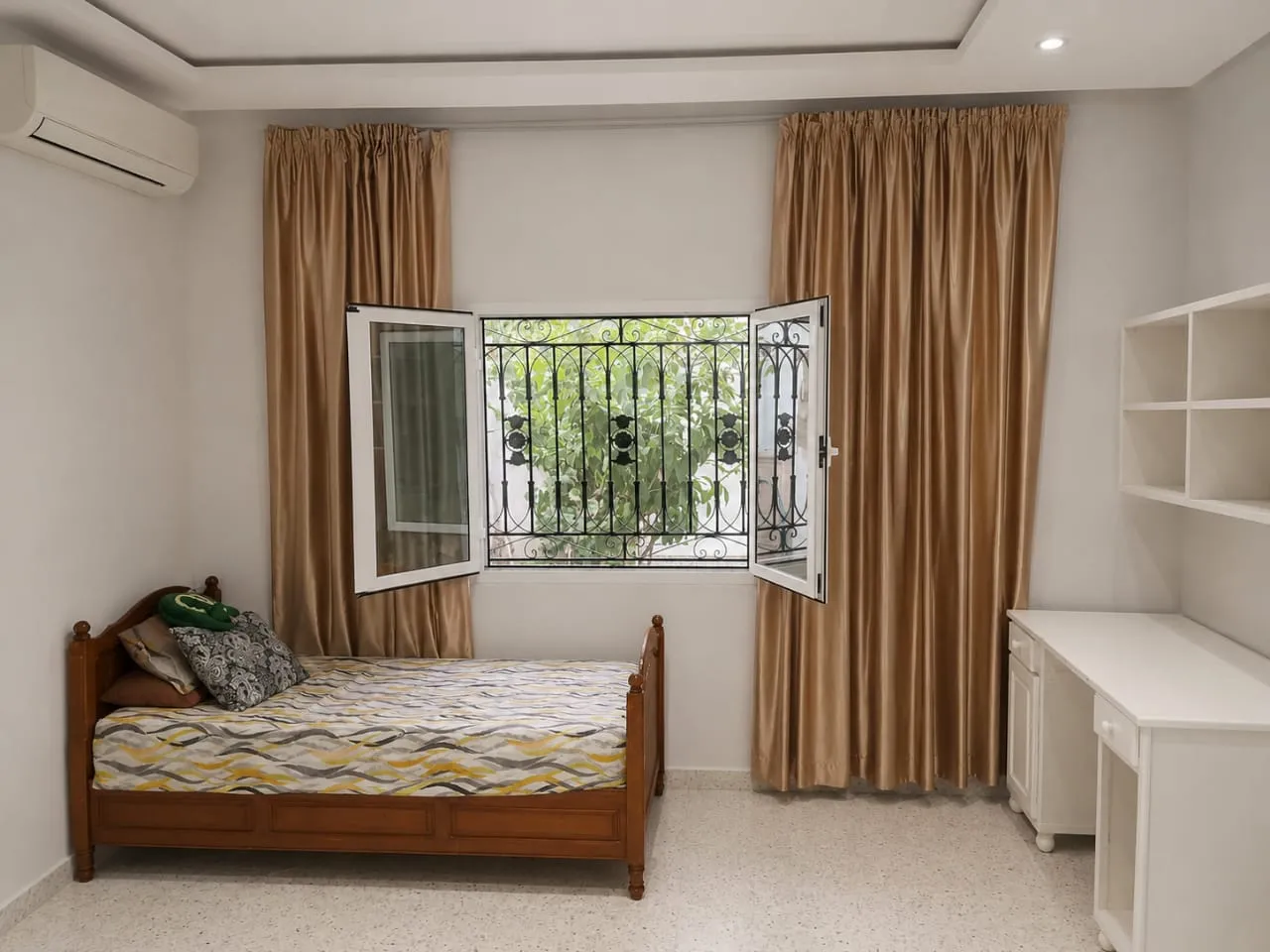 🔴⚫️ À VENDRE – MAISON AUX JARDINS D’EL MENZAH