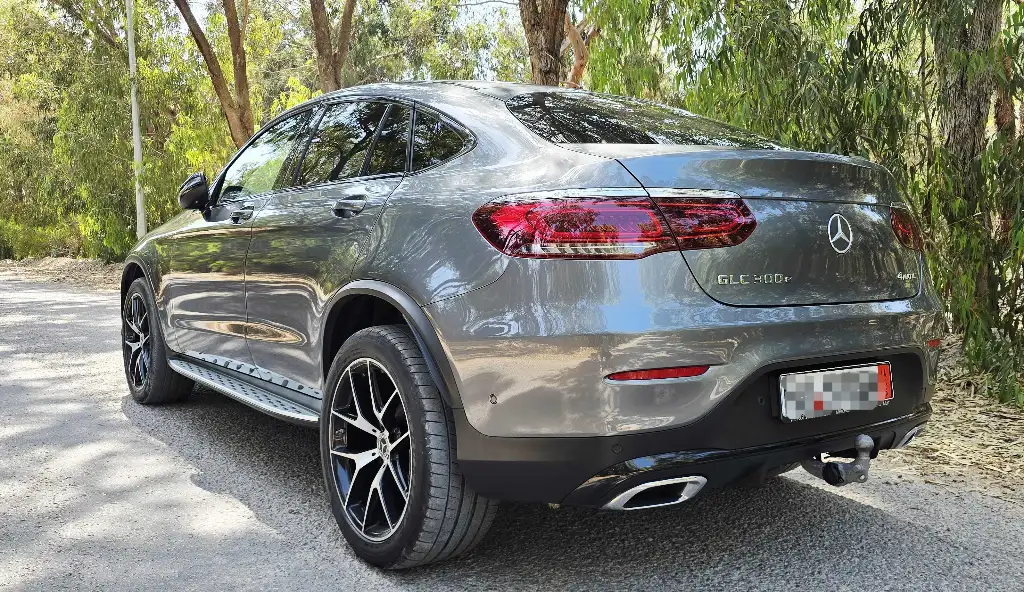 Une belle mercedes benz GLC300E AMG FULL importée d’Allemagne fin serie
